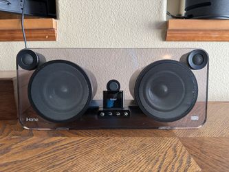 Very hard to find Apple iHome iP1 Studio Mint with power supply