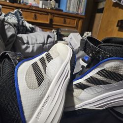 Boys Nikes Good Shoes Side 4