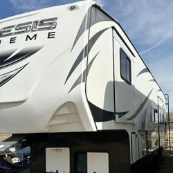 2018 Genesis Supreme 32R