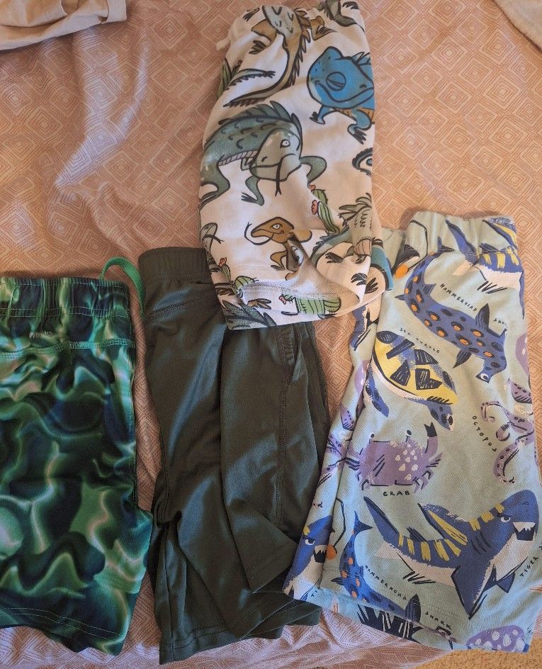 Medium Shorts