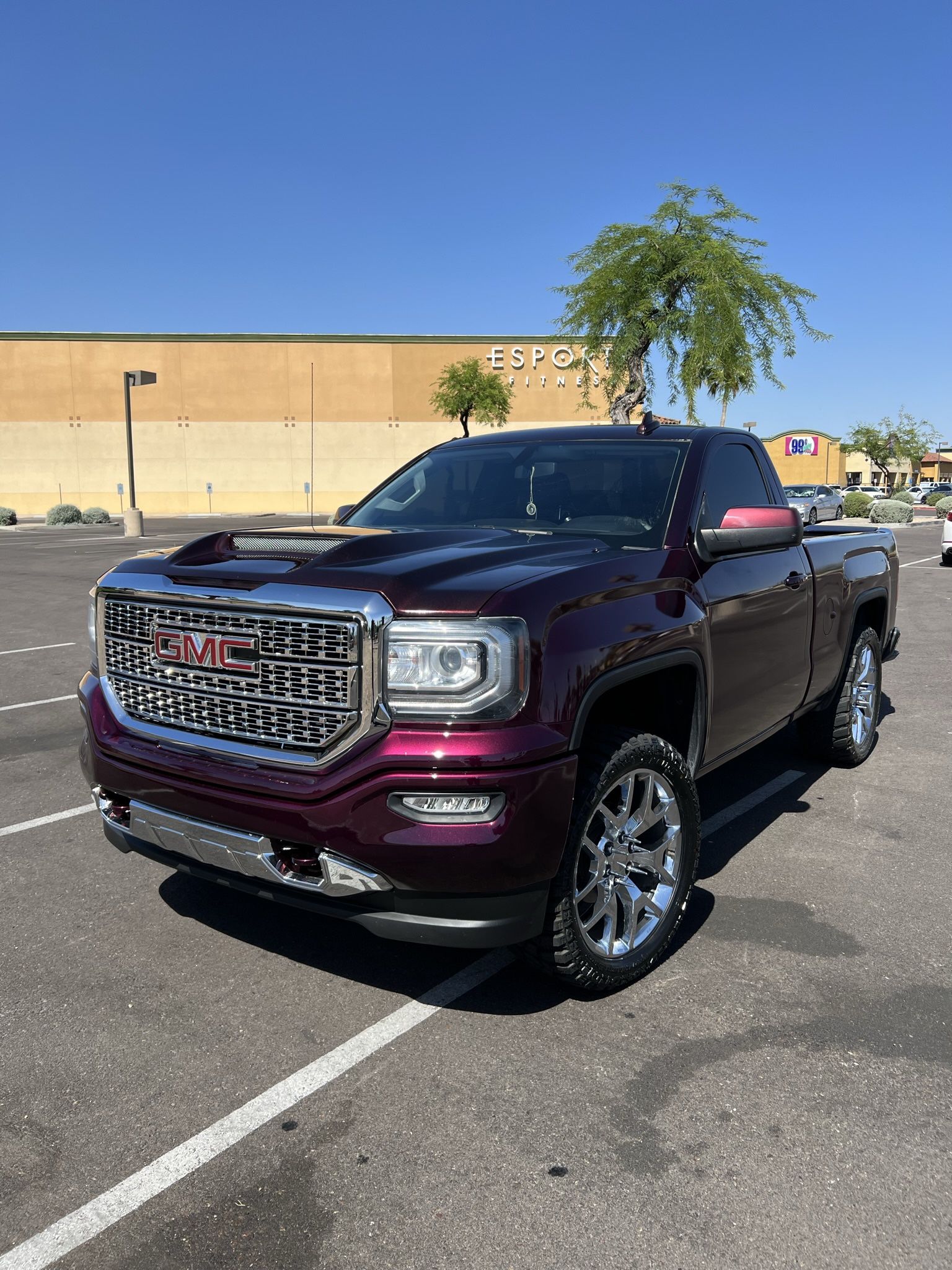 GMC Sierra