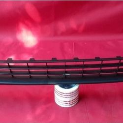 2015 2016 2017 2018 Ford Focus Front Lower Valance OEM USED 18