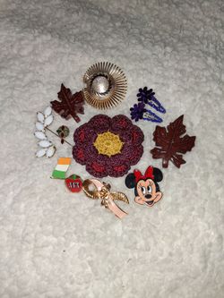 Mixed Lot of Vintage Pins and Brooches