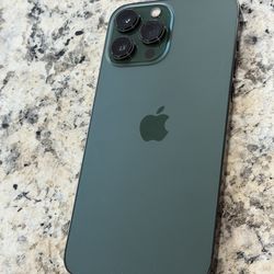 Apple iPhone 13 Pro Max - 256GB - Alpine Green (UNLOCKED)