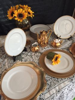 VINTAGE Table Settings, Coffee/Tea Set