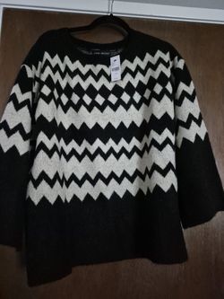 L B SWEATER SIZE 14/16  NEW ORIGINAL PRICE $79.98