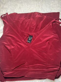 Windsor Red Burgundy Two Piece Slit One Leg Side