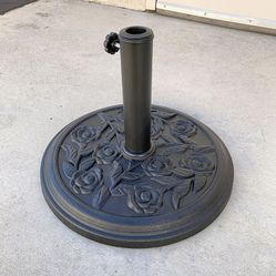 (New in Box) $25 Outdoor Patio Umbrella 18” Round Base Weight 18lbs, Fit 1.5” Pole Stand