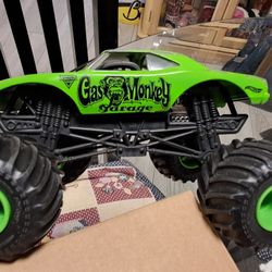 Gas Monkey Garage die-cast car 1/24 scale 