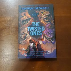 Five Night At Freddys, The Twisted Ones GRAPHIC NOVEL,Like New