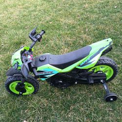 Plastic moto 🛵🛵 just