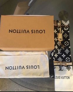 2x Silk Scarf Louis Vuitton , Gucci . Silk Head Band . New for Sale in New  York, New York - OfferUp