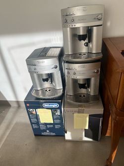 De'Longhi Magnifica Espresso Machines – Lot of 5 for parts