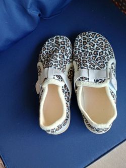 Soft comfortable like slippers