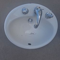 2 Cast Iron Sinks With Faucets 