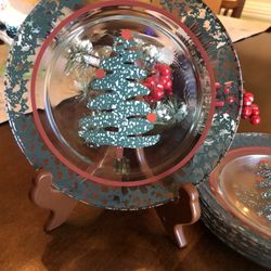 Six Christmas Tree Plates . ?Furio? Clear 