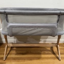 Newton Basinet  Bedside Sleeper 