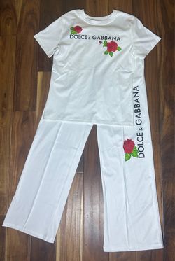 Men’s White Rose Graphic T-Shirt – Medium