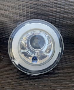 2013 2014 2015 2016 2017 Mercedes-Benz G550 G63 G65 Left Driver & Right Passenger Side  Xenon Headlight OEM