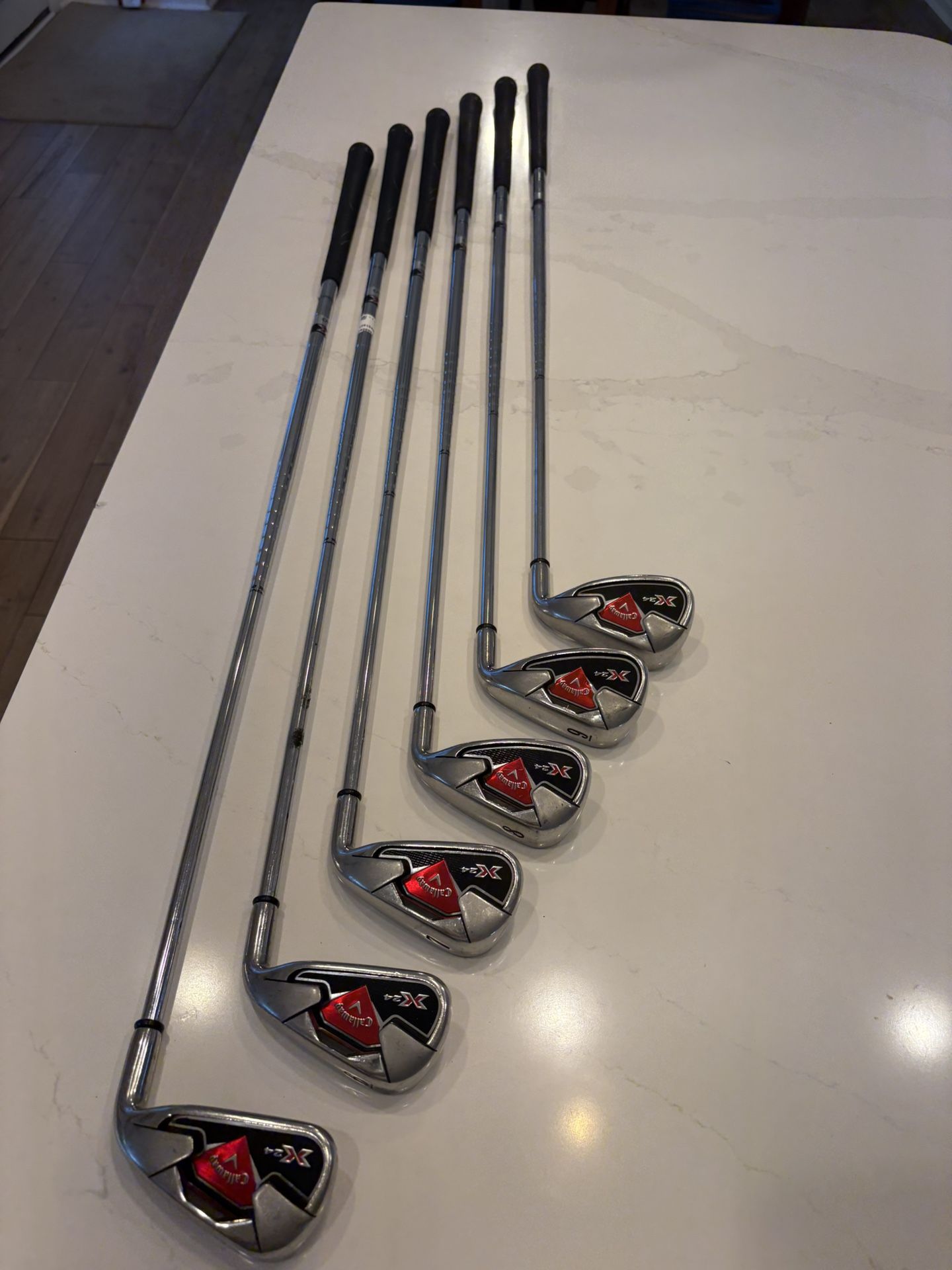 Callaway X24 - RH Golf Club Iron Set