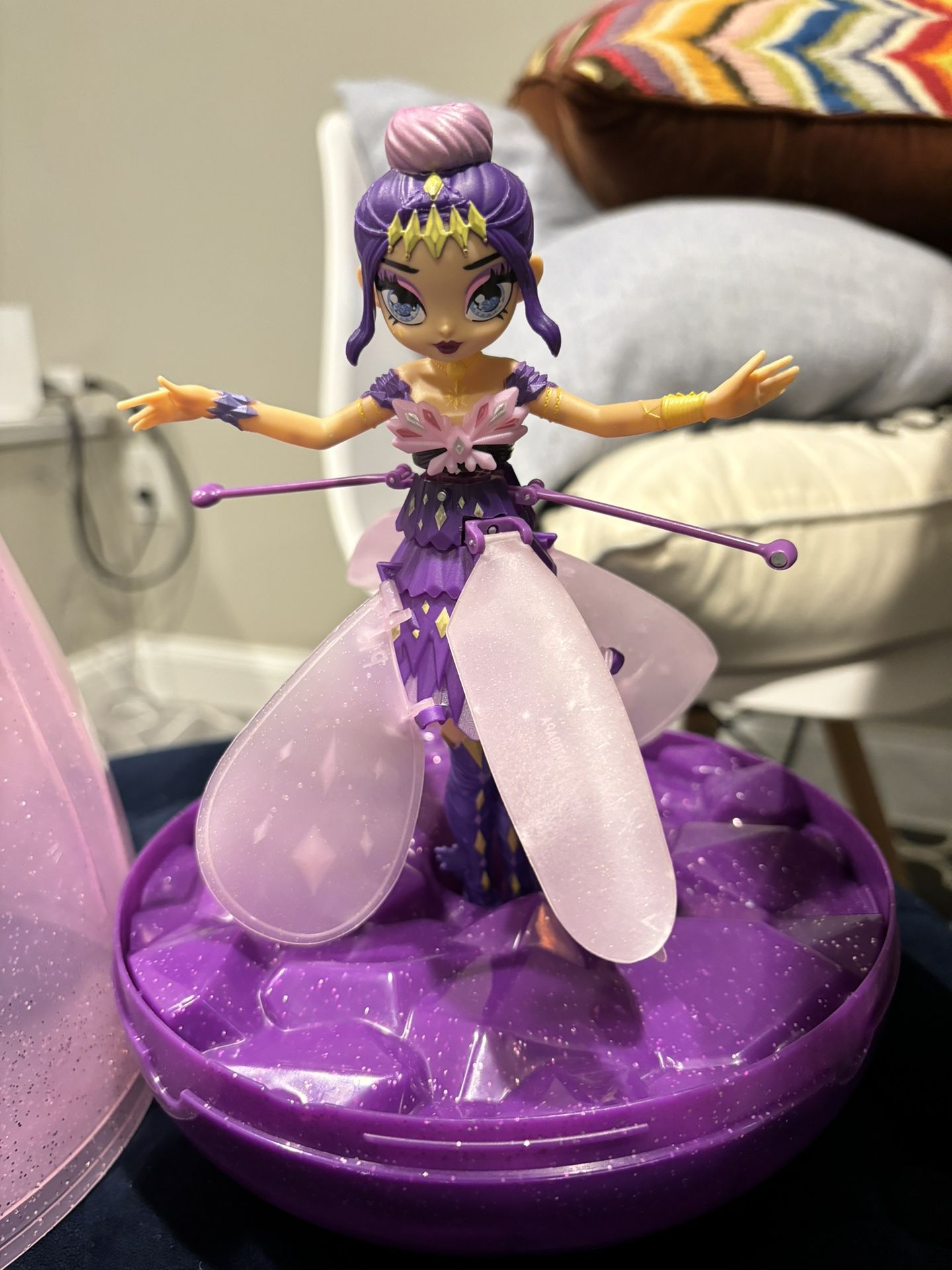 Hatchimals Pixies, Crystal Flyers Starlight Idol Magical Flying Pixie Toy Doll with Lights, Girls Gifts, for Kid