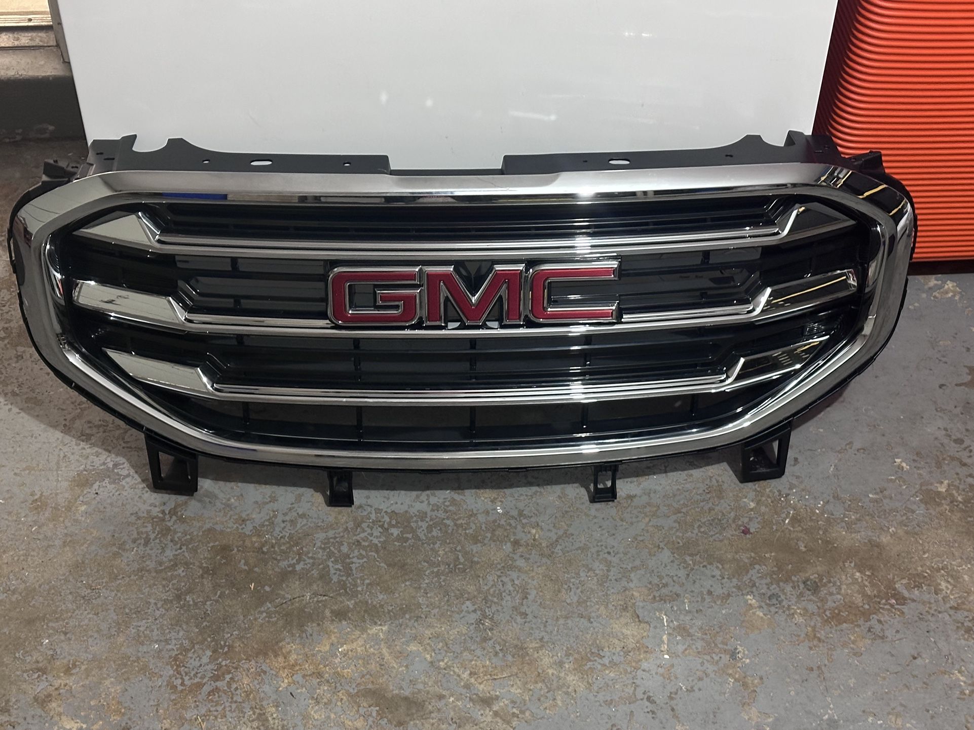 2018 2019 2020 2021 GMC Terrain Grill brand new Oem (contact info removed)4