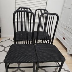 4 Metal Chairs 