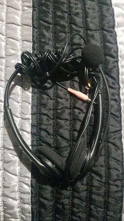 PS3/xbox360 headphones.