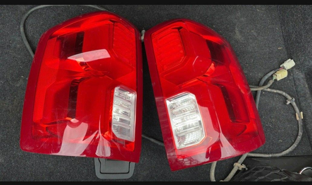 2016-2018 Chevy Silverado Ltz Tail Lights