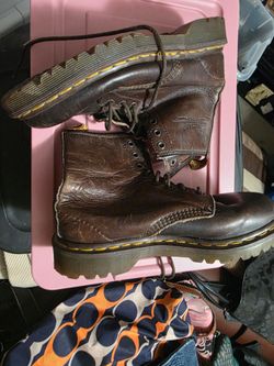 Dr. Martens Brown Leather Lace-Up Boots size 8