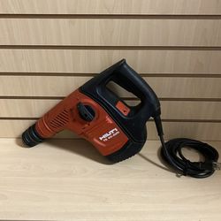 HILTI TE-40 AVR Performance Combihammer Drill
