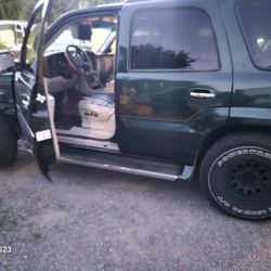 2002 Escalade Parts Truck