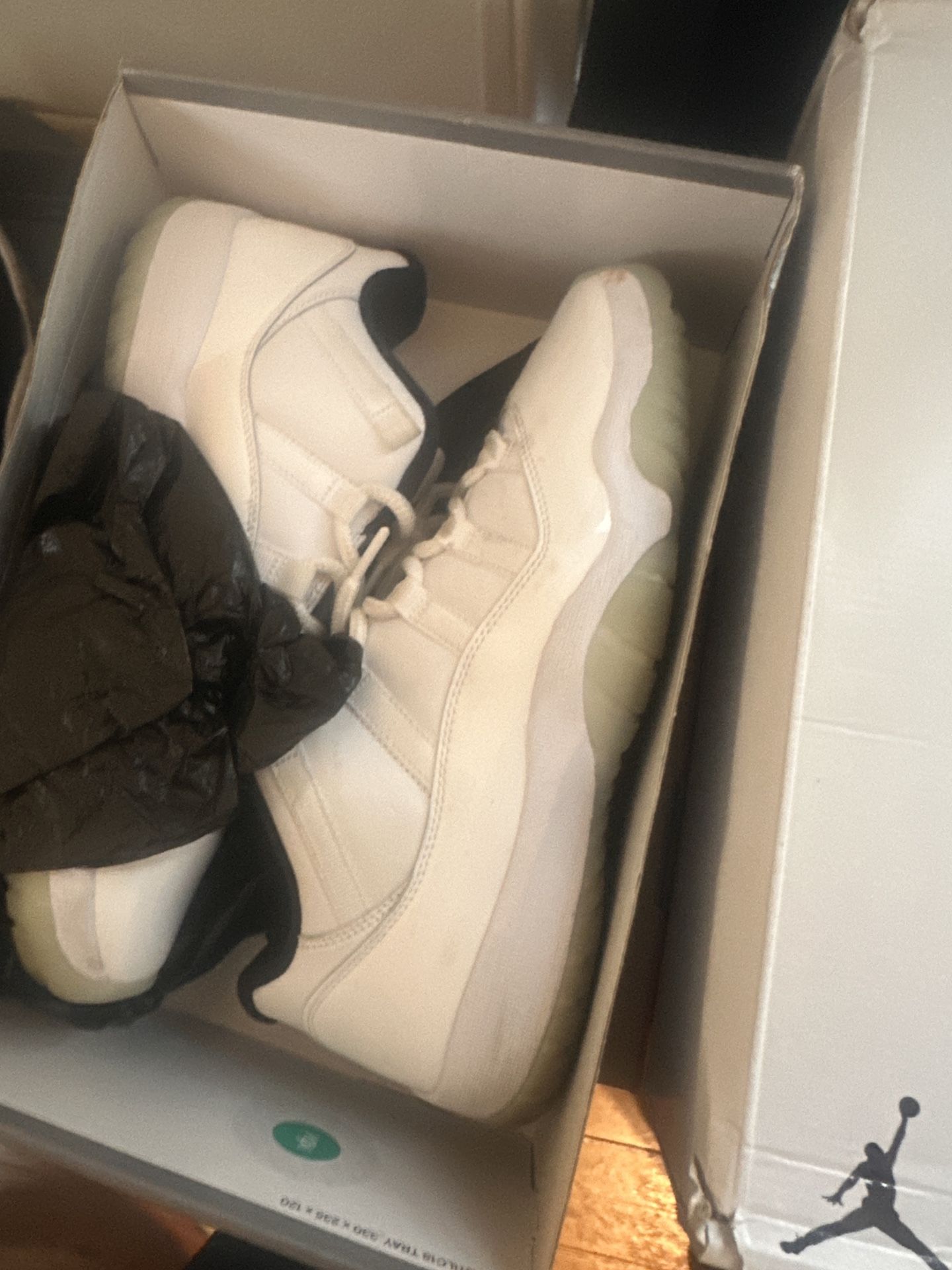 Jordan 11 Lows Used 10.5 