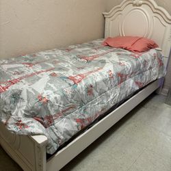 Twin Bed With Mattress 