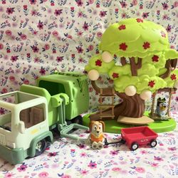 Bluey Tree Playset Flower Crown Bluey and  Bluey Garbage truck.
