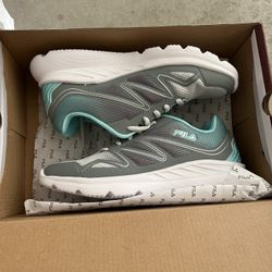 Women’s Running Shoe 