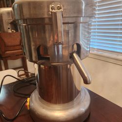 Uniworld Fruit and Vegetable Extractor UJC 750