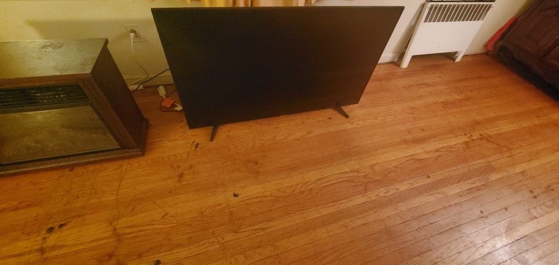 55 Inch SAMSUNG SMART TV (BACKLIGHT ISSUE)