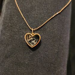 Rose Gold Capsel Heart Locket