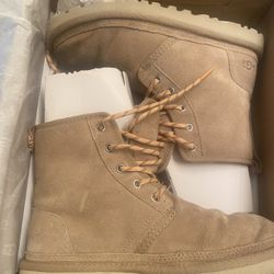 Size 7 Ugg Women’s 