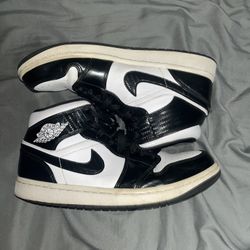 Jordan 1 Mid Carbon Fiber