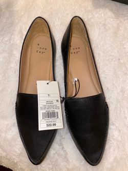 Black flats size 7.5