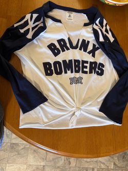 Victoria’s Secret pink New York Yankees official license, Bronx bomber T-shirt Victoria’s Secret pink New York Yankees official license, Bronx bomber