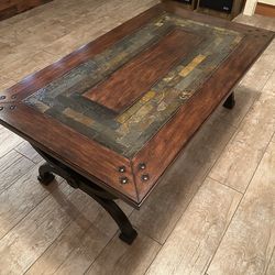 Wood coffee table with 2 matching end tables