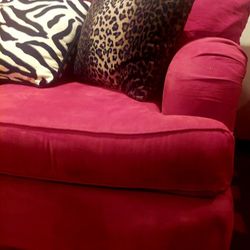 Mathis Brothers Couch Excellent Condition Very Comfortable Long Can Deliver Okc Area 30