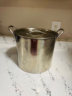 Large Stainless Steel Pot – With Lid
