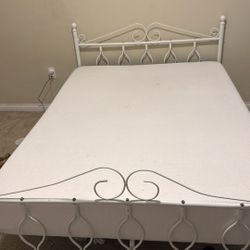 Bed And Mattress HAS TO BE GONE TODAY! 