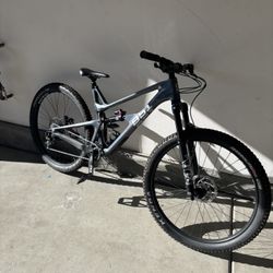 Intense 951 Trail Carbon Full Suspension MTB