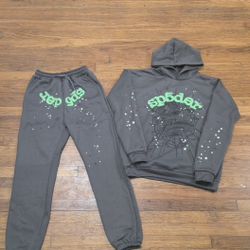 Sp5der Worldwide Splatter Sweatsuit (Hoodie & Joggers)