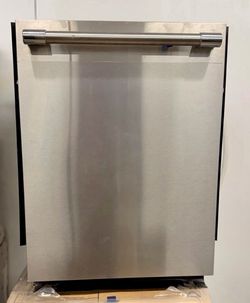 Thermador Sapphire Series DWHD660EFP 24" Fully Integrated Smart Dishwasher